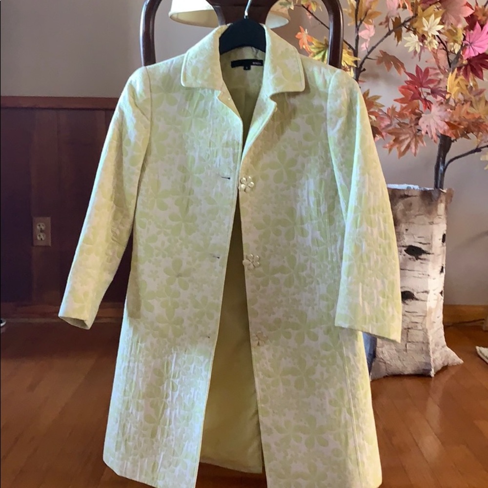 Women’s spring coat